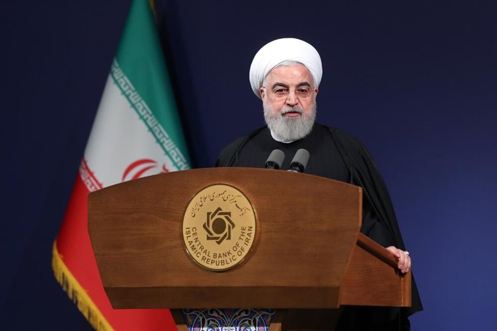 روحانی: کارت اعتباری الکترونیکی، از هفته آینده در اختیار مردم قرار می‌گیرد