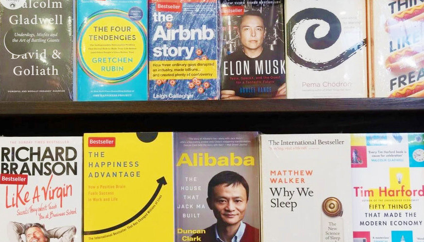 میلیاردرهای کارآفرین خواندن این کتاب ها را توصیه می کنند