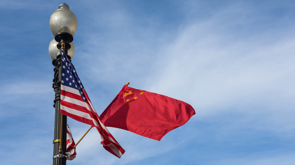 چین و آمریکا با اقتصاد دنیا چه می‌کنند؟
