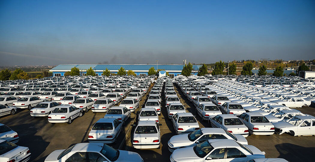 زیان ۱۰۰ هزار میلیاردی؛ مانع بزرگ واگذاری خودروسازان