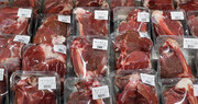 کاهش قیمت دام، نرخ گوشت را پایین نیاورد